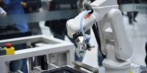 智造未來 把握趨勢，以創新技術驅動智能工廠與機器人研發