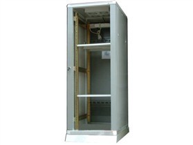 深度解析Bottom 1800系列網(wǎng)絡機柜(BT18632) 優(yōu)缺點與購買建議